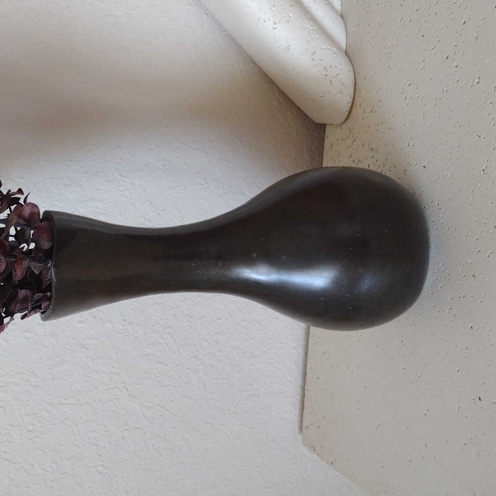 Vase - Picture 4 of 16